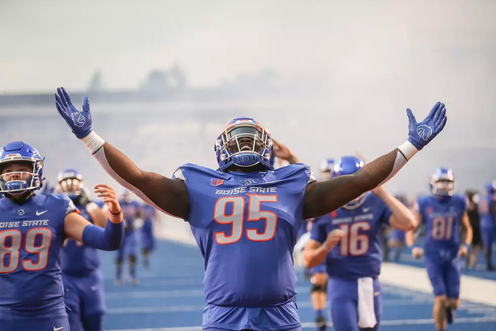 Boise State Offers T-Shirt Jersey Sales For Fans of Any Player